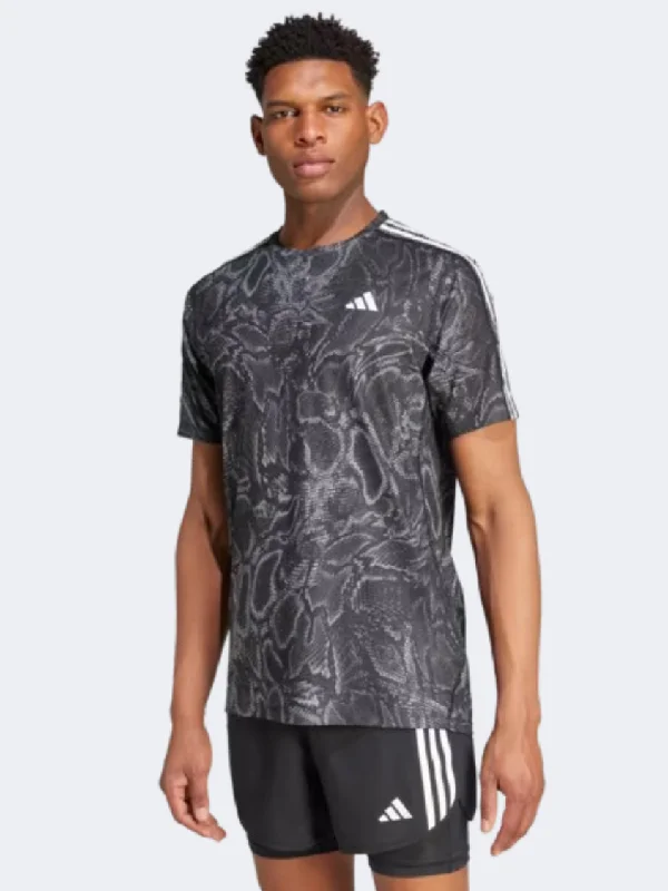 Men's short-sleeve climbing red tee-Adidas Own The Run Excite Aop Men Running T-Shirt Black/White