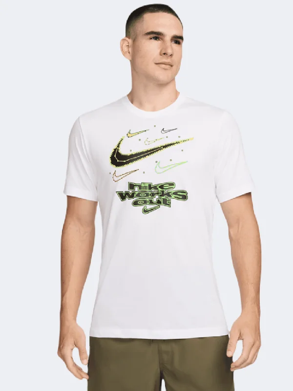 Men's short-sleeve rust orange tee-Nike Df Lykyk Men Training T-Shirt White/Green