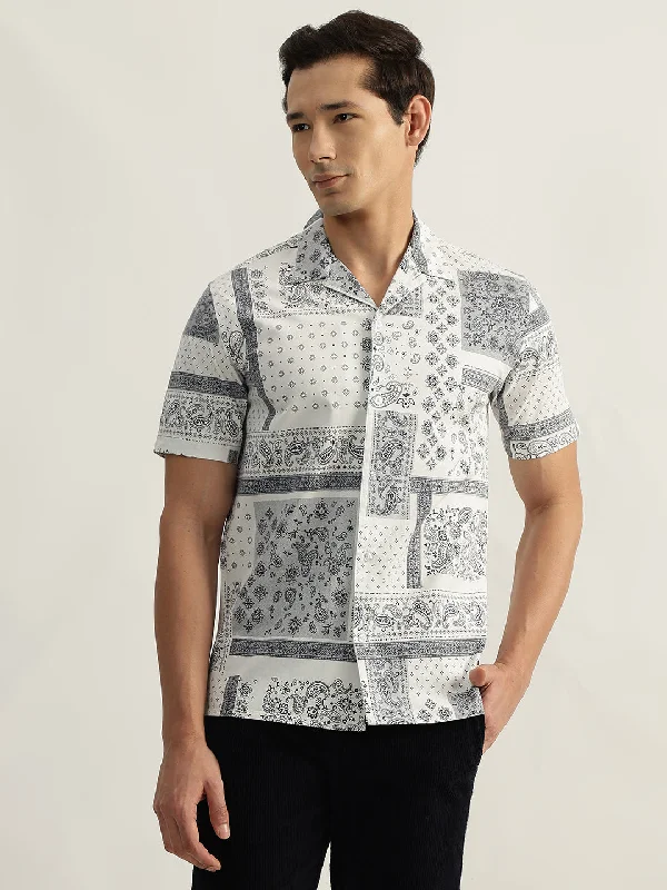 Men's short-sleeve subtle pattern tee-Iconic Men White Printed Resort Collar Short Sleeves Shirt