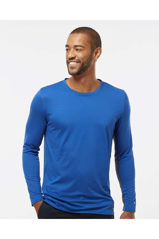 Men's short-sleeve perforated athletic tee-Oakley Mens Team Issue Hydrolix Long Sleeve Crewneck T-Shirt - Team Royal Blue